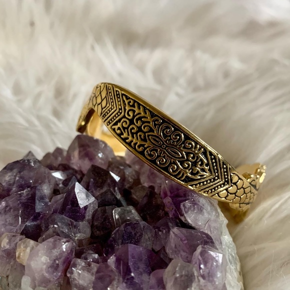 Vintage Snake Cuff Bracelet - Picture 4 of 5